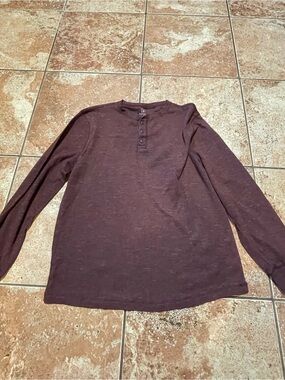 George burgundy long sleeve shirt in a Large